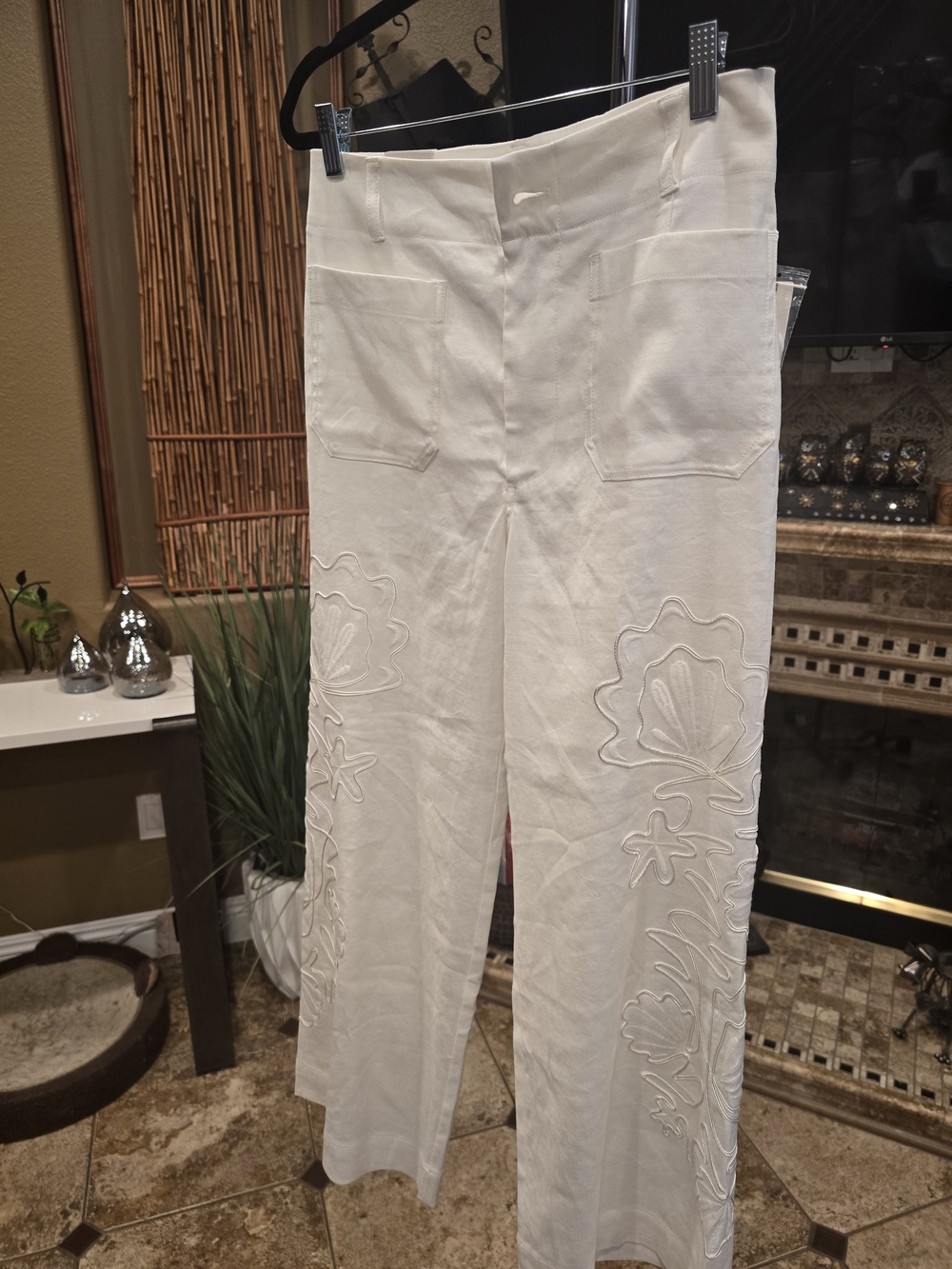 Anthropology Maevy Cream Pants, Size 27, NWT - Picture 2 of 8
